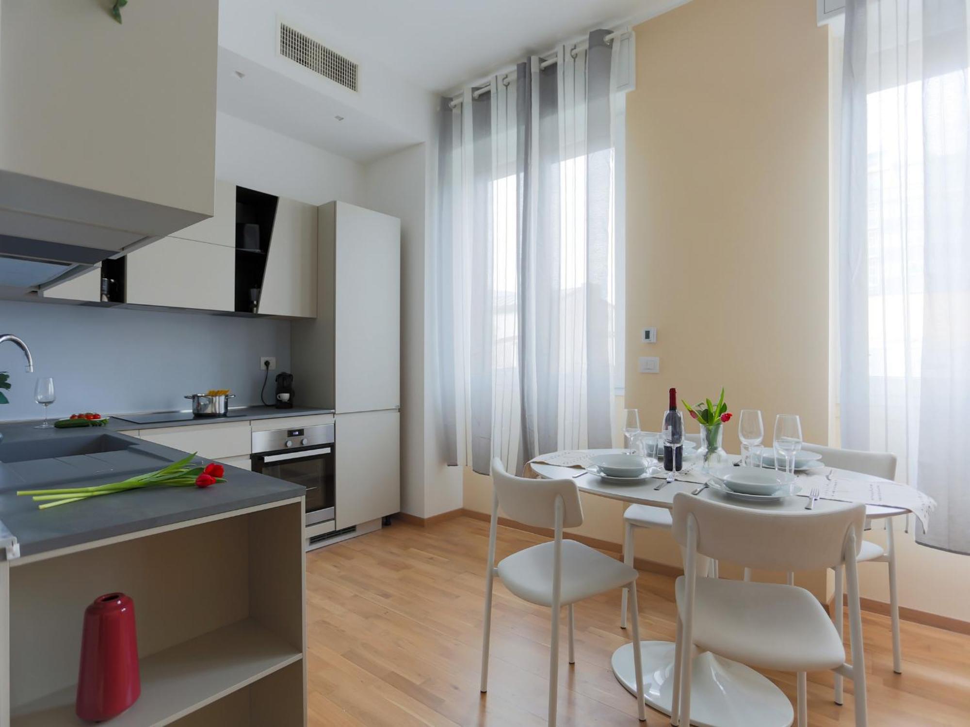 The Best Rent - Bright One-Bedroom Apartment In Corso Vittorio Emanuele II Milan Extérieur photo
