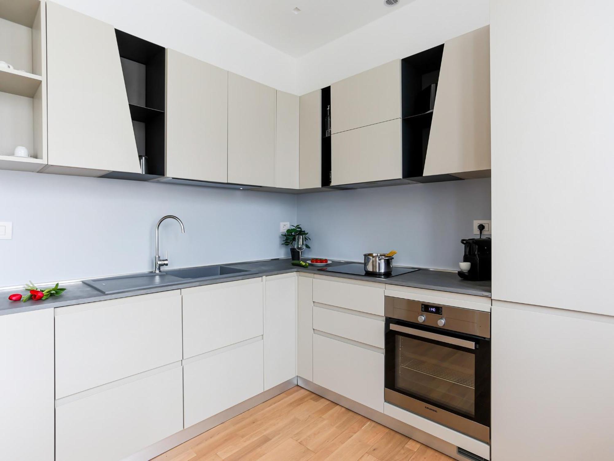 The Best Rent - Bright One-Bedroom Apartment In Corso Vittorio Emanuele II Milan Extérieur photo